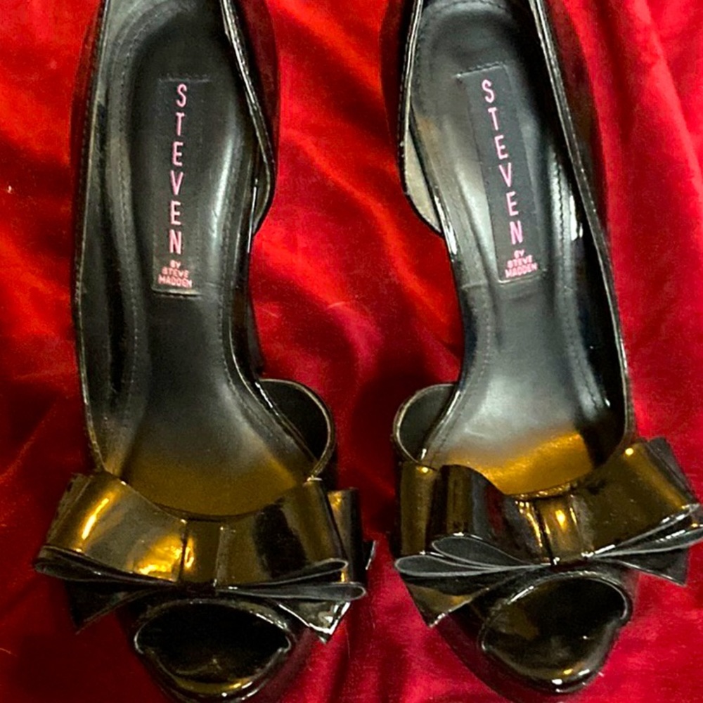 Steven by Steve Madden size 6 heels